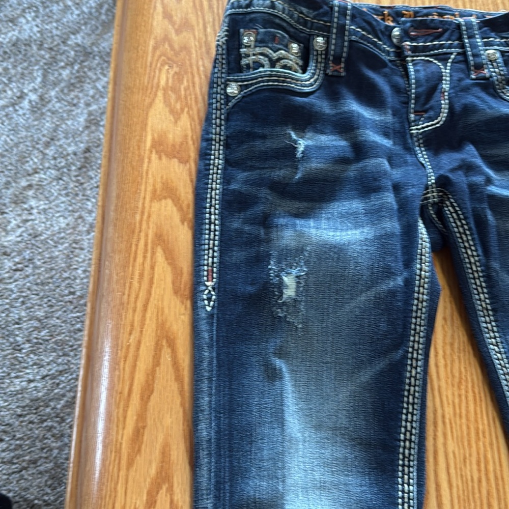 Ladies Rock Revival jeans, size 28 hemmed to a 30 length like new hardly worn. - Picture 5 of 16